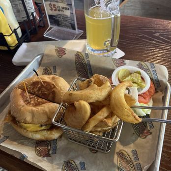 Wallbangers Burger Bar - Burgers Near Me - McAllen, Texas