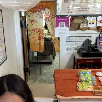 Two Ladies Kitchen - Bakeries Near Me - Hilo, Hawaii
