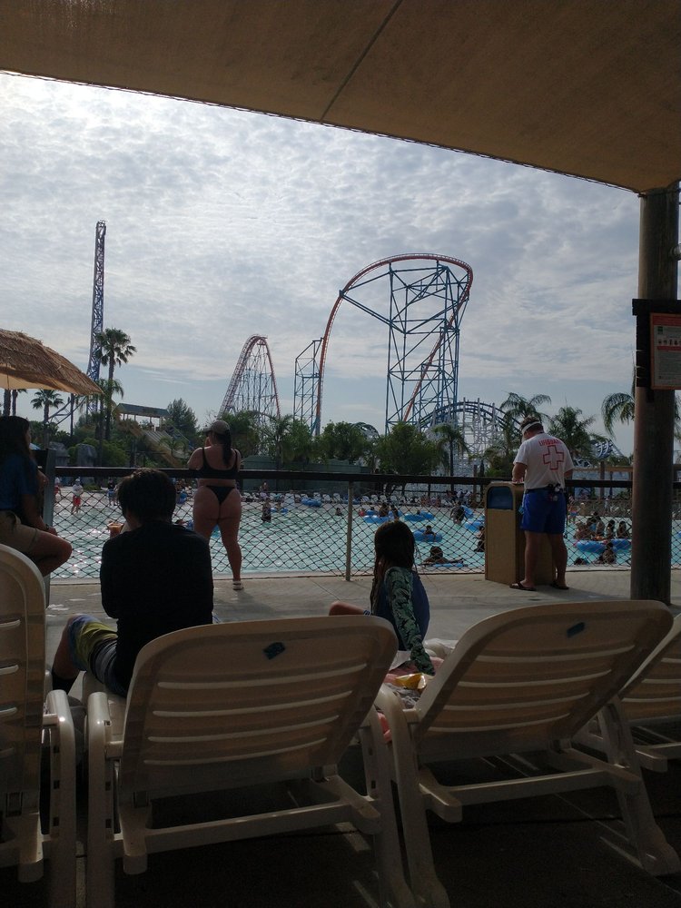 Six Flags