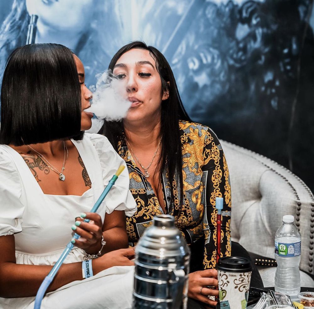 BLŌ ROOM HOOKAH LOUNGE Updated September 2024 14 Photos 6912