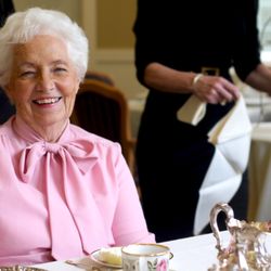 Summerfield Retirement - Assisted Living: Resident Tea