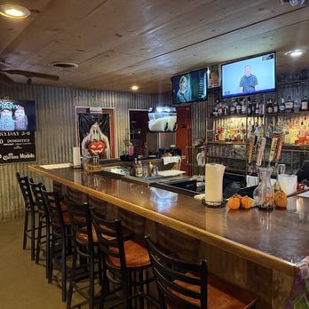 The Shack BBQ - This is the bar area - Barbeque Near Me - Lubbock, Texas The Shack BBQ - This is the bar area - Barbeque Near Me - Lubbock, Texas