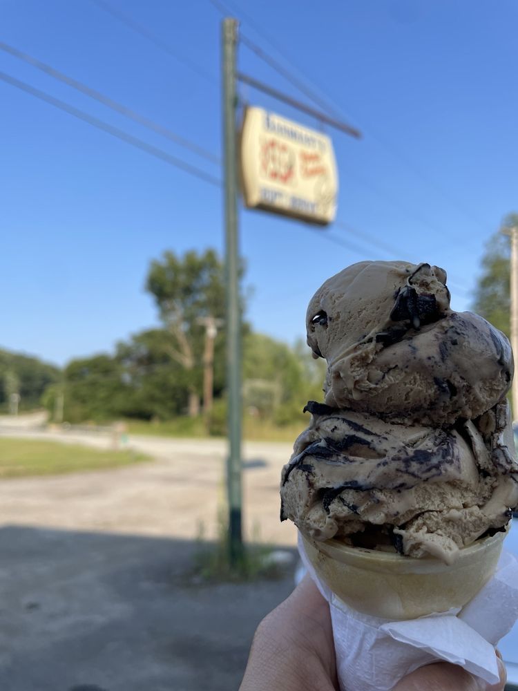 Barnhart's Soft Serve Logo