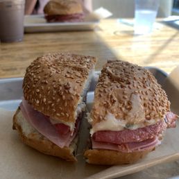 Muff-a-lotta sandwich Muff-a-lotta sandwich