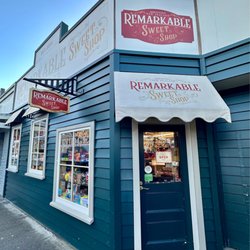 The Remarkable Sweet Shop - Storefront