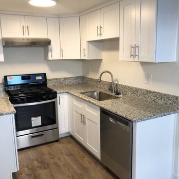 Homeplus Kitchen and Bath - Finished kitchen - Countertop Installation Near Me - Lawndale, California Homeplus Kitchen and Bath - Finished kitchen - Countertop Installation Near Me - Lawndale, California