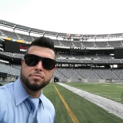 Verizon - Say Hello to Jay at the Verizon Premium Agent Meeting at Metlife Stadium!