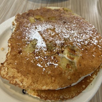 Stacks Pancake House - Mac'nut Banana Pancake - Breakfast & Brunch Near Me - Irvine, California