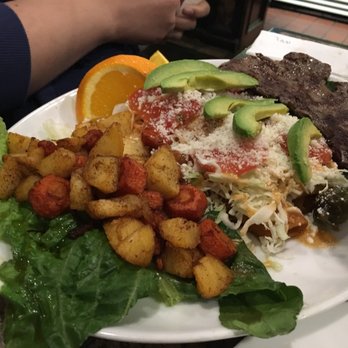 Los Compadres - 2 Chicken Enchiladas in Green Sauce - Mexican Near Me - Long Beach, California