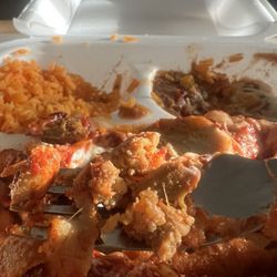 Los Tacos Unicos - Enchilada dinner with hard chicken