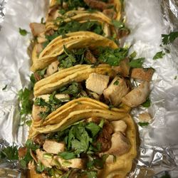 Taqueria El Pichon - Chicken tacos!