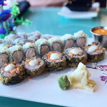 Hello Sushi - Johnny Roll Crunchy Roll - Sushi Bars Near Me - Baton Rouge, Louisiana