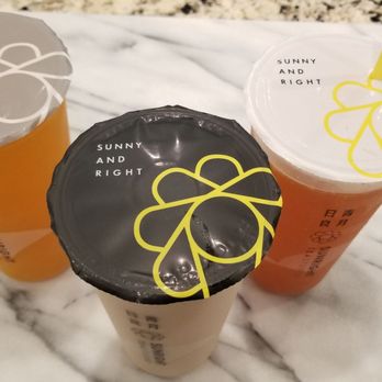 Sunright Tea Studio - Have you ever noticed the top label is aligned to the front label of their cup? Attention to detail - I love it! 6/30/20 - Bubble Tea Near Me - Irvine, California Sunright Tea Studio - Have you ever noticed the top label is aligned to the front label of their cup? Attention to detail - I love it! 6/30/20 - Bubble Tea Near Me - Irvine, California