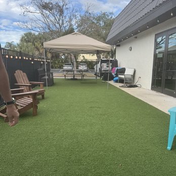 Barks And Brews - Dog Parks Near Me - Largo, Florida