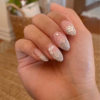 F And T Nail Spa - Right hand - Nail Salons Near Me - Forest Hills, New York F And T Nail Spa - Right hand - Nail Salons Near Me - Forest Hills, New York