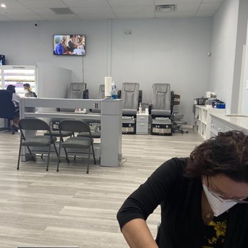 Bellagio Nail - Nail Salons Near Me - Orem, Utah
