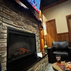 Lowe's Signature Market - Bar area