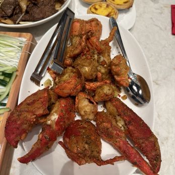 Dragon Beaux - Wagyu beef chow fun, Portuguese egg tarts, salt and pepper lobster - Chinese Near Me - Elk Grove, California Dragon Beaux - Wagyu beef chow fun, Portuguese egg tarts, salt and pepper lobster - Chinese Near Me - Elk Grove, California
