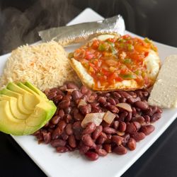 Encanta Latin Grill - Huevos Ranchero