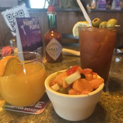 Mj's Tavern - Mimosa (too much oj), fruit cup, & Bloody Mary