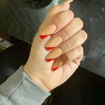 Bella Nails N Spa - Annie is the best, everyone is so nice I would totally recommend. - Nail Salons Near Me - Waller, Texas