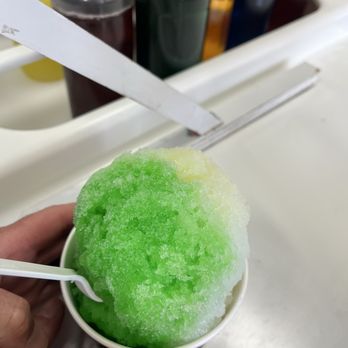 Island Snow Hawaii - Lime pineapple piina colada  - lime a bit overpowering - Men's Clothing Near Me - Kailua, Hawaii