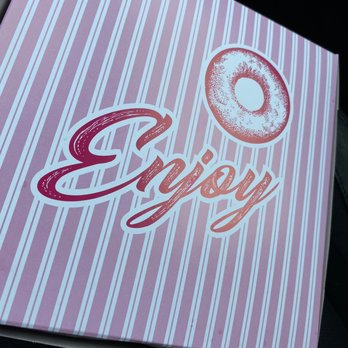Daybreak Donuts & Ice Cream - Cute box - Donuts Near Me - San Jose, California Daybreak Donuts & Ice Cream - Cute box - Donuts Near Me - San Jose, California