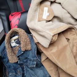 Miranda's Rescue Thrift Store - Check-in at Miranda's with the intention to buy some "warm stuff". Sweet wrangler vest. LIZ Claiborne jacket.
