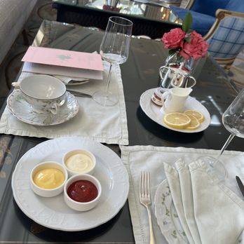The Living Room - Tea Rooms Near Me - Beverly Hills, California The Living Room - Tea Rooms Near Me - Beverly Hills, California