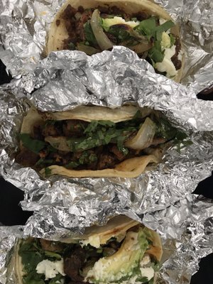 Taqueria Los Mexicanos (Food Truck) by null