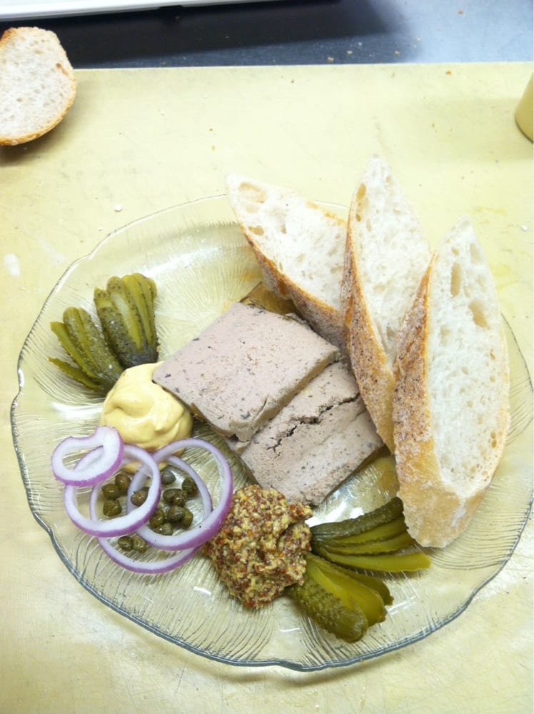 COLONIAL DINING ROOM Updated September 2024 15 Wickham Rd, Newport