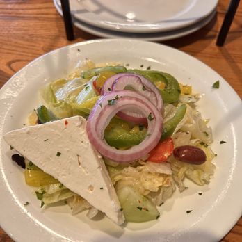 Giordano's - Greek salad - Pizza Near Me - Rosemont, Illinois Giordano's - Greek salad - Pizza Near Me - Rosemont, Illinois