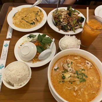 Thai Village - Thai tea, curry soup, pad si ew, evil jungle curry - Thai Near Me - Waipahu, Hawaii