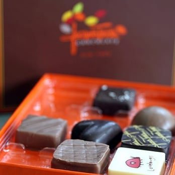 Jacques Torres Chocolate - here is mai chocolates ... I eated it - Chocolatiers & Shops Near Me - Brooklyn, New York Jacques Torres Chocolate - here is mai chocolates ... I eated it - Chocolatiers & Shops Near Me - Brooklyn, New York