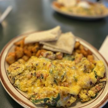 Egg & I - Brad's Scramble with Bacon - so GOOD! - Breakfast & Brunch Near Me - Las Vegas, Nevada
