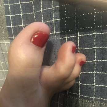 CDM Nail Bar - Uneven nail polish on my big toe - Nail Salons Near Me - Corona Del Mar, California CDM Nail Bar - Uneven nail polish on my big toe - Nail Salons Near Me - Corona Del Mar, California