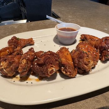 Houlihan's - Thai wings - Bars Near Me - Savannah, Georgia Houlihan's - Thai wings - Bars Near Me - Savannah, Georgia