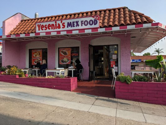 Yesenia's Mexican Food & Ice Cream by null