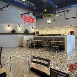 Miss Toya's - Inside