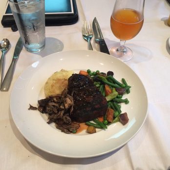 Seasons 52 - Medium rare filet mignon lunch plate. - New American Near Me - Oak Brook, Illinois Seasons 52 - Medium rare filet mignon lunch plate. - New American Near Me - Oak Brook, Illinois