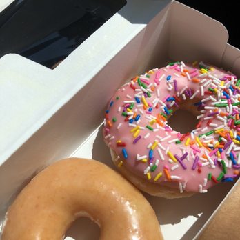 Krispy Kreme - Original glazed and strawberry glazed - Donuts Near Me - Richmond, Virginia Krispy Kreme - Original glazed and strawberry glazed - Donuts Near Me - Richmond, Virginia