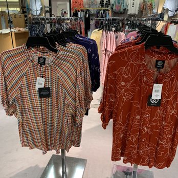 Dillard's - Women's - Department Stores Near Me - Palmdale, California