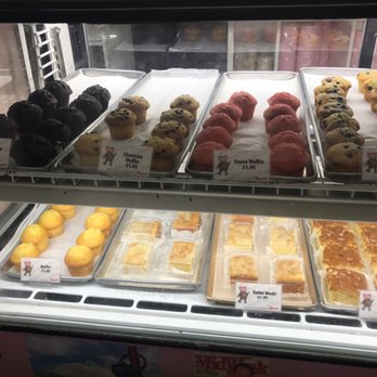 Leonard's Bakery - Bakeries Near Me - Honolulu, Hawaii Leonard's Bakery - Bakeries Near Me - Honolulu, Hawaii