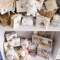 The Rustic Nest - Lovely selection of baby toys.