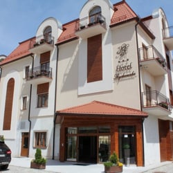 Rydzewski Hotel - Hintereingang des Hotels