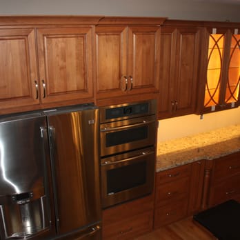 Henry Kitchen & Bath - Those appliances traded places and opened up more walking room where the builders had left a chokepoint. - Kitchen & Bath Near Me - Chesterfield, Missouri Henry Kitchen & Bath - Those appliances traded places and opened up more walking room where the builders had left a chokepoint. - Kitchen & Bath Near Me - Chesterfield, Missouri