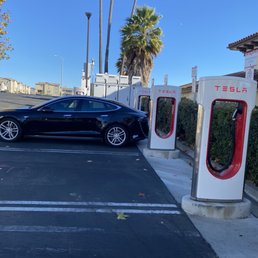Supercharger Supercharger