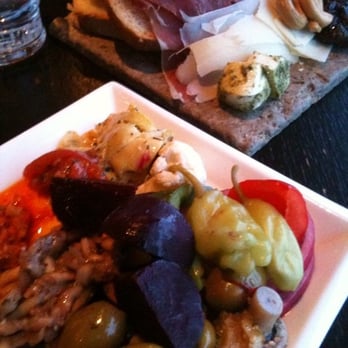 Ritorno - $12 Appetizer Platter - Italian Near Me - Oakville, Ontario Ritorno - $12 Appetizer Platter - Italian Near Me - Oakville, Ontario
