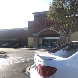 Fashion Q - Outside