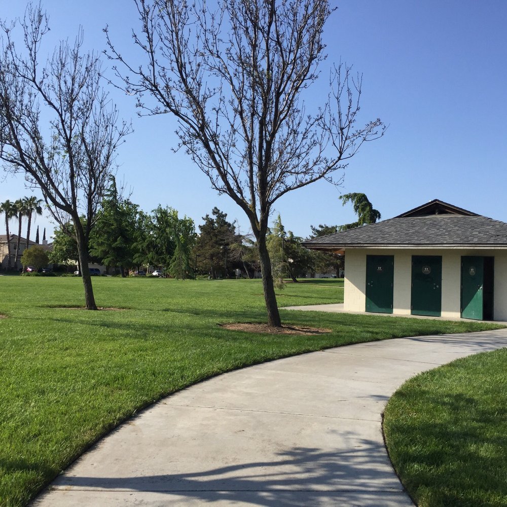 Zanussi Park - Bathroom and large grass area - Parks Near Me - Tracy, California Zanussi Park - Bathroom and large grass area - Parks Near Me - Tracy, California